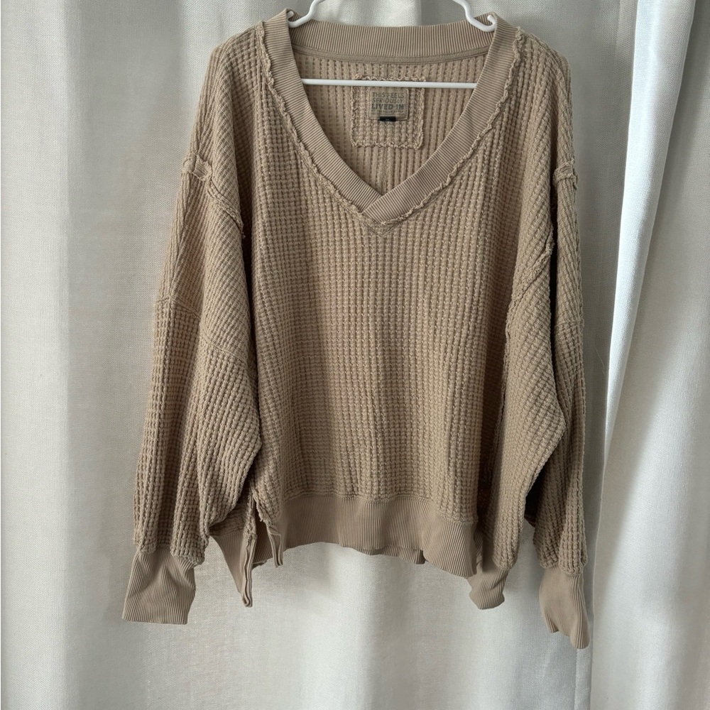 American Eagle Tan Ribbed Knit V-Neck Sweater